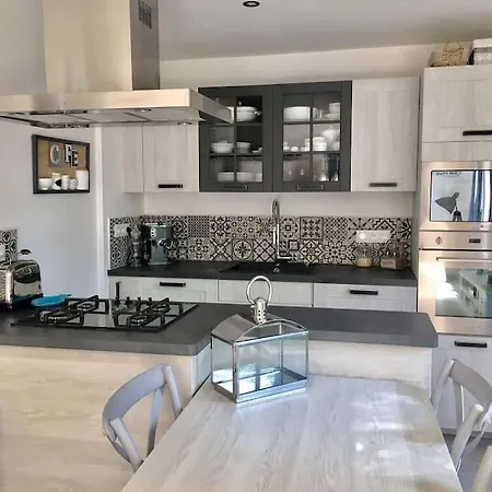 Vila Cap D'antibes 50m From The 3 Bedrooms/pool *