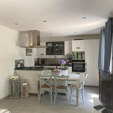 Cap D'antibes 50m From The 3 Bedrooms/pool Vila