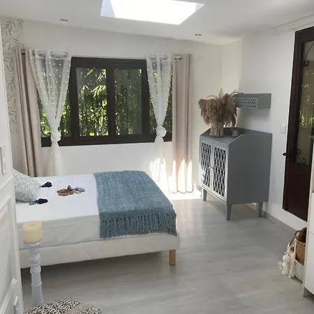 Cap D'antibes 50m From The 3 Bedrooms/pool Vila