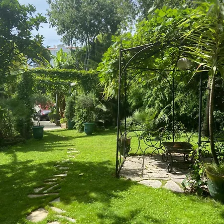 Cap D'antibes 50m From The 3 Bedrooms/pool Antibes