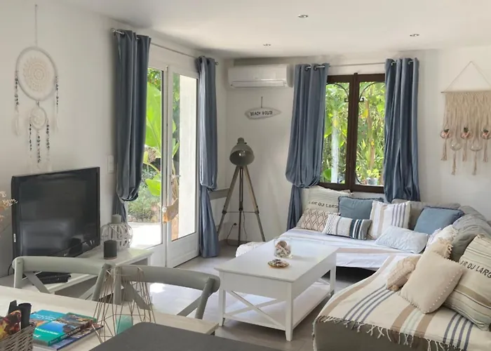 Villa Cap D'antibes 50m From The 3 Bedrooms/pool