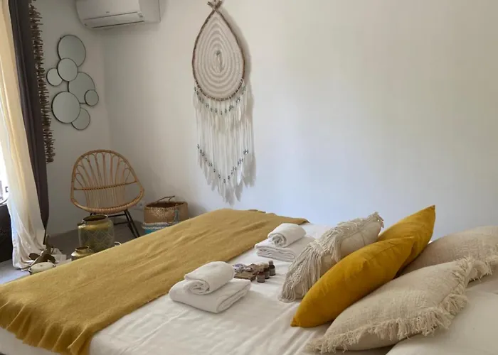 Cap D'antibes 50m From The 3 Bedrooms/pool Villa *
