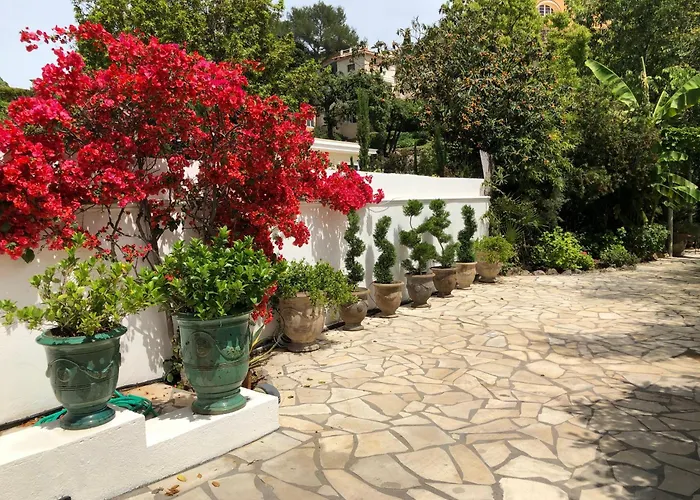 Cap D'antibes 50m From The 3 Bedrooms/pool Villa Antibes